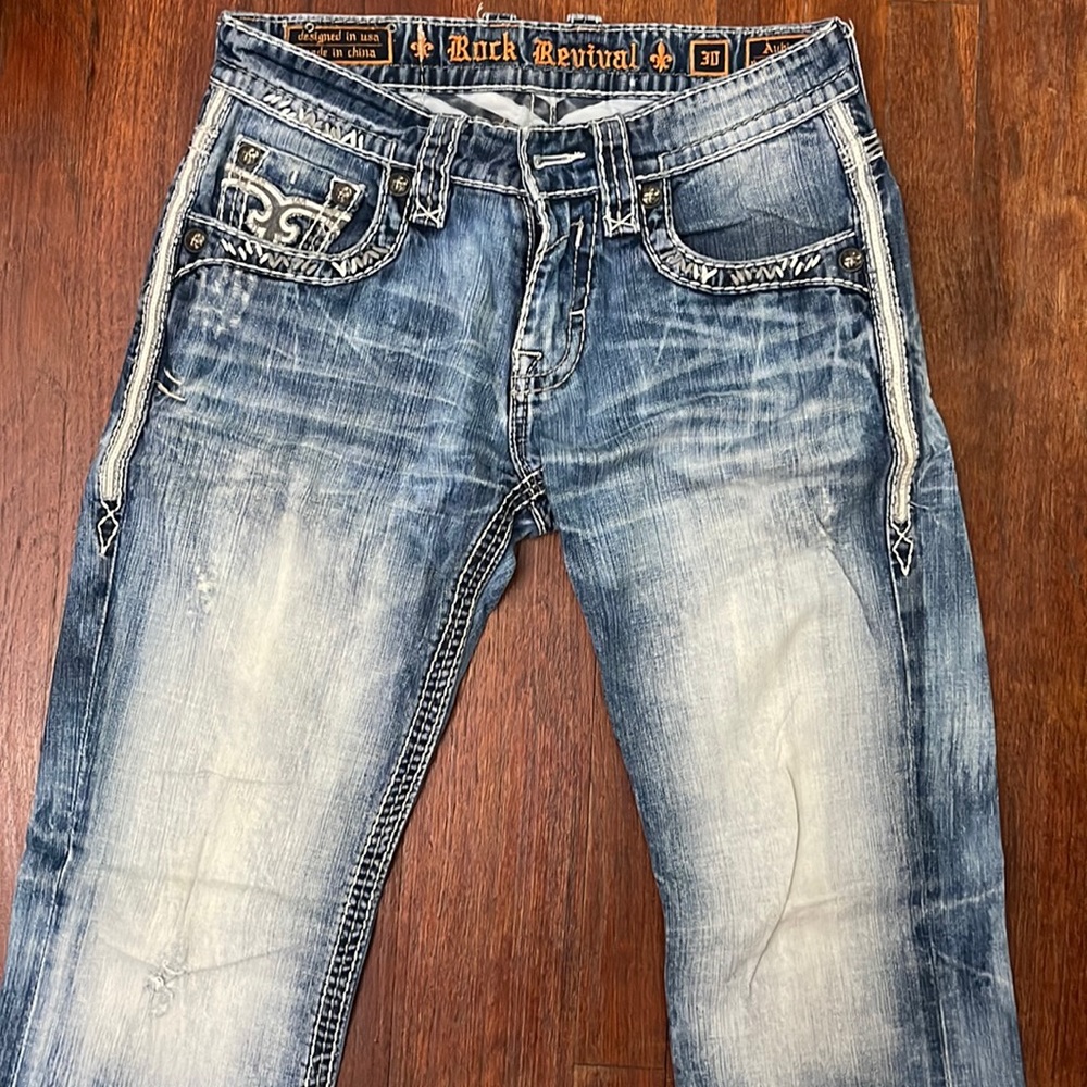 Men’s rock revival jeans